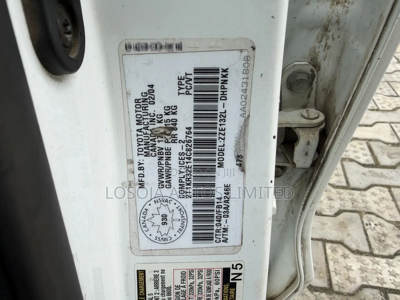 Toyota Matrix XR Hatchback AWD (1.8L 4cyl 4A) 2004 White
