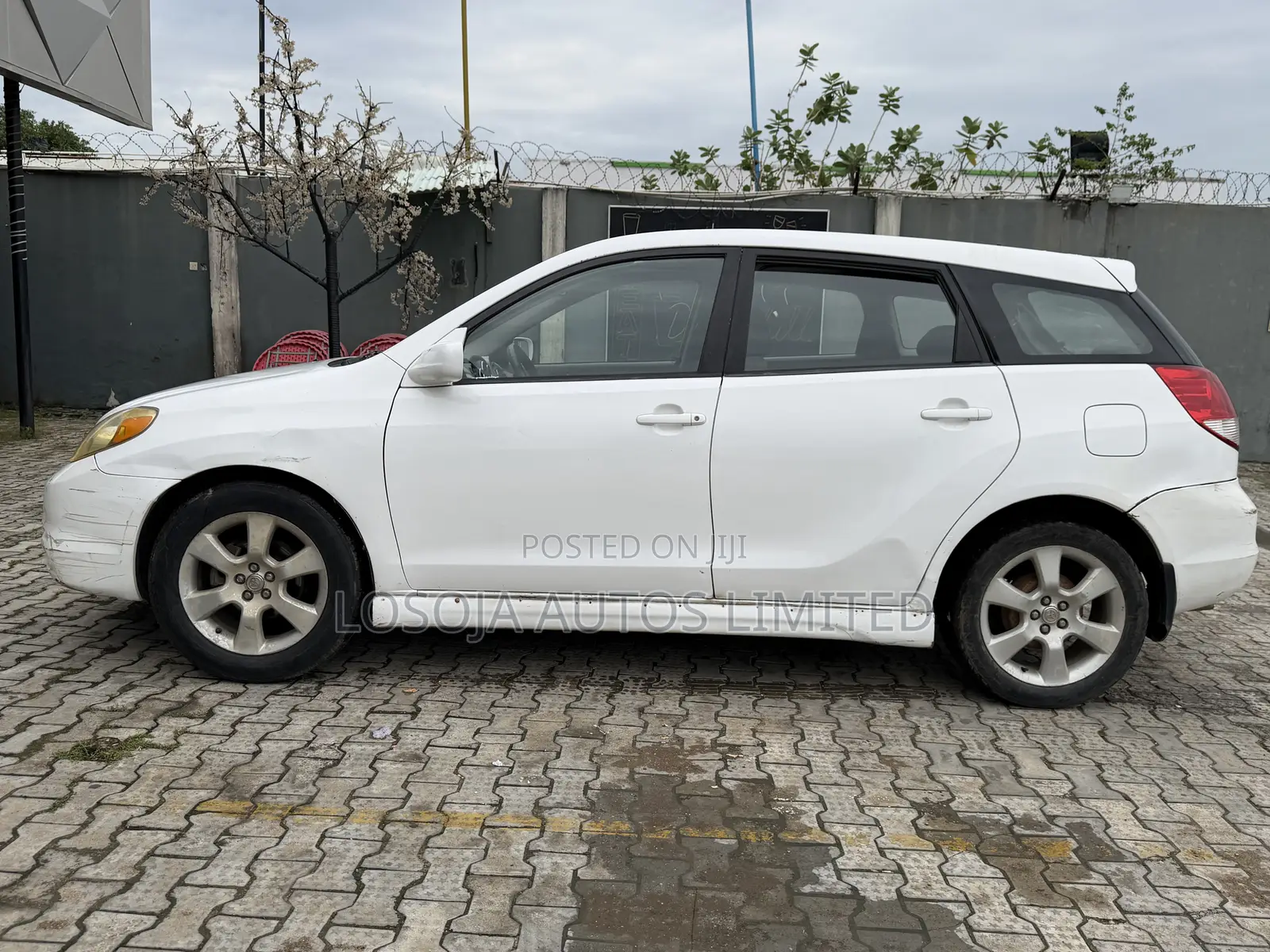Toyota Matrix XR Hatchback AWD (1.8L 4cyl 4A) 2004 White