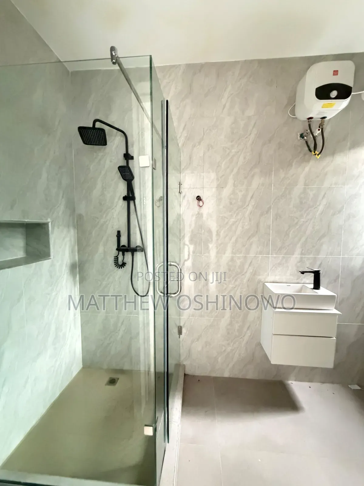 Furnished 3bdrm Apartment in List 1%, Ikate for sale