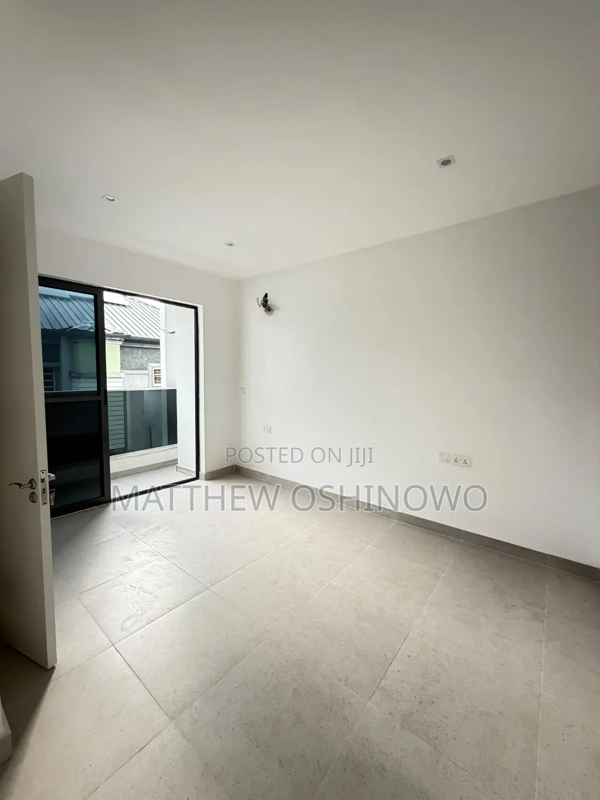 Furnished 3bdrm Apartment in List 1%, Ikate for sale