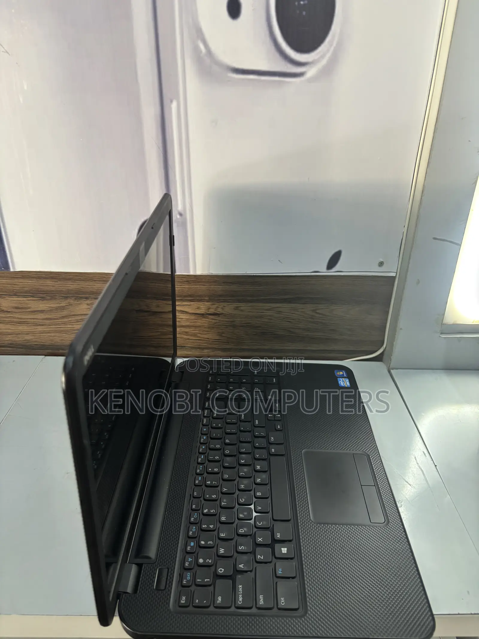 Laptop Dell Inspiron 17 3721 4GB Intel Core i3 HDD 640GB