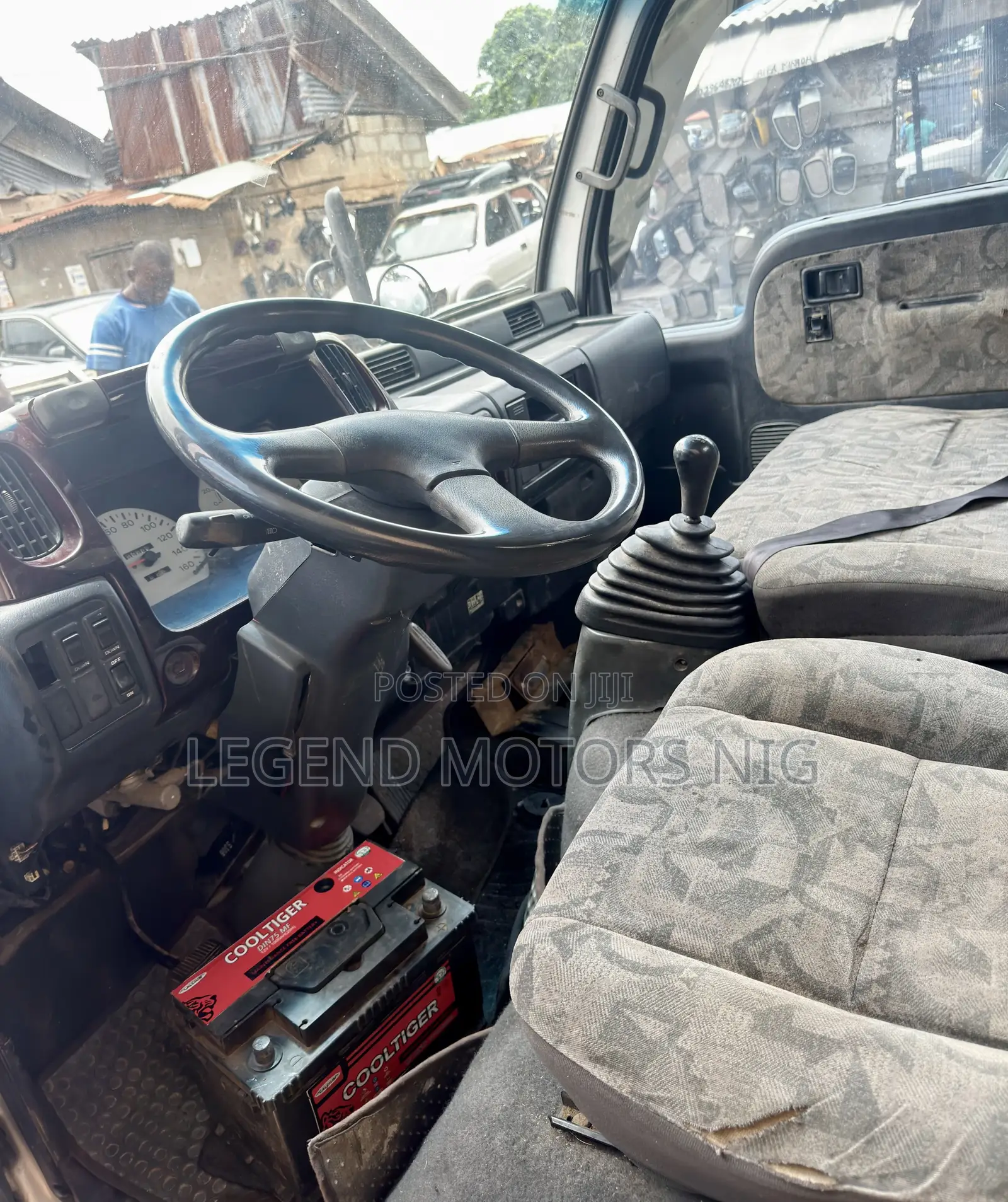 Nissan Cabstar Direct Hand ( Foreign Used ) Normal Hand Chilling a/C