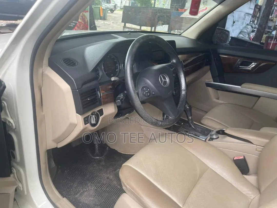 Mercedes-Benz GLK-Class 350 2012 White