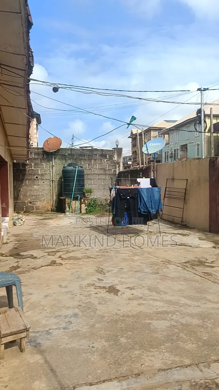 Plot Of Land With A Demolishable Bungalow In Mafoluku For Sale
