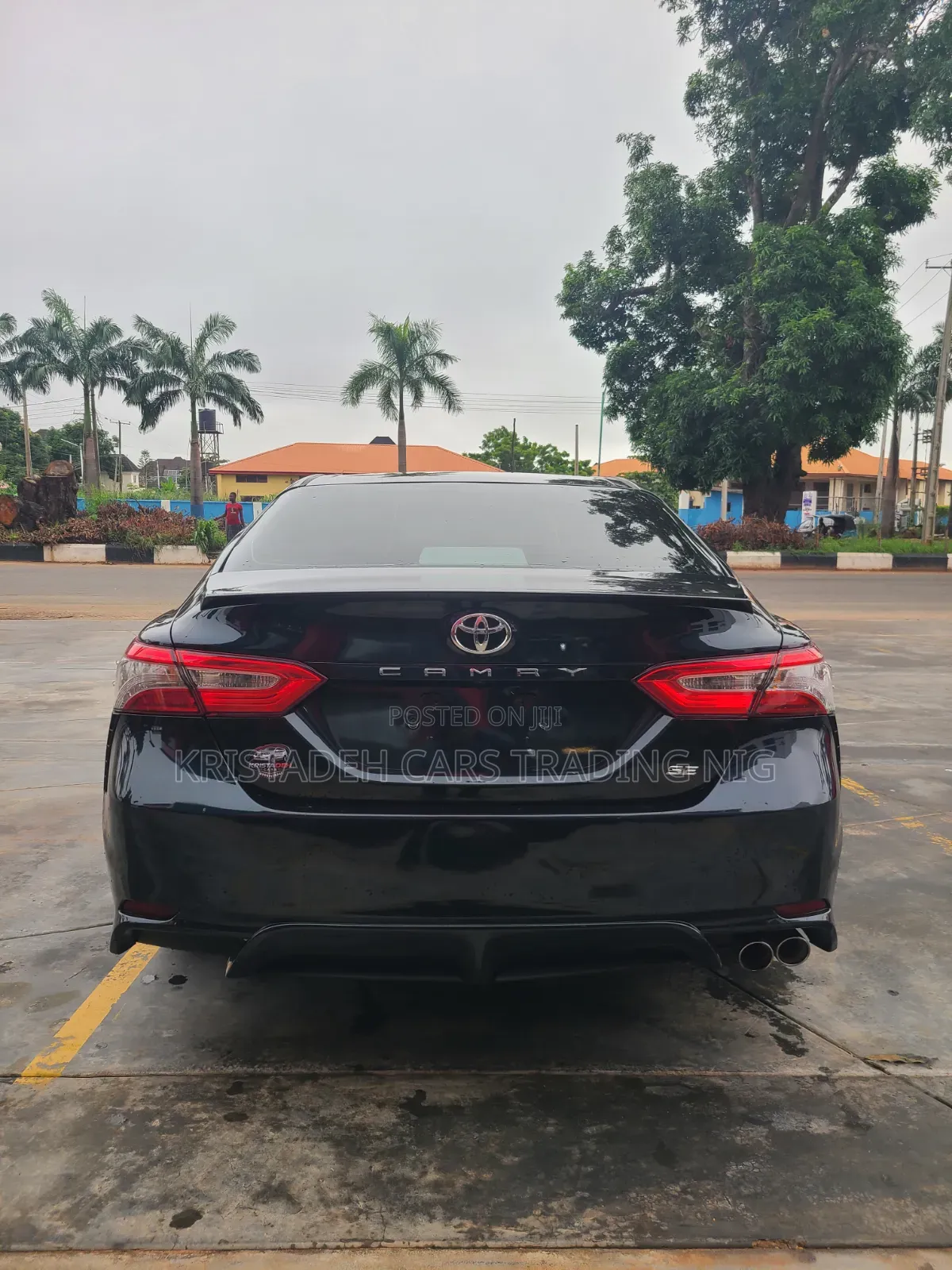 Toyota Camry 2019 Blue