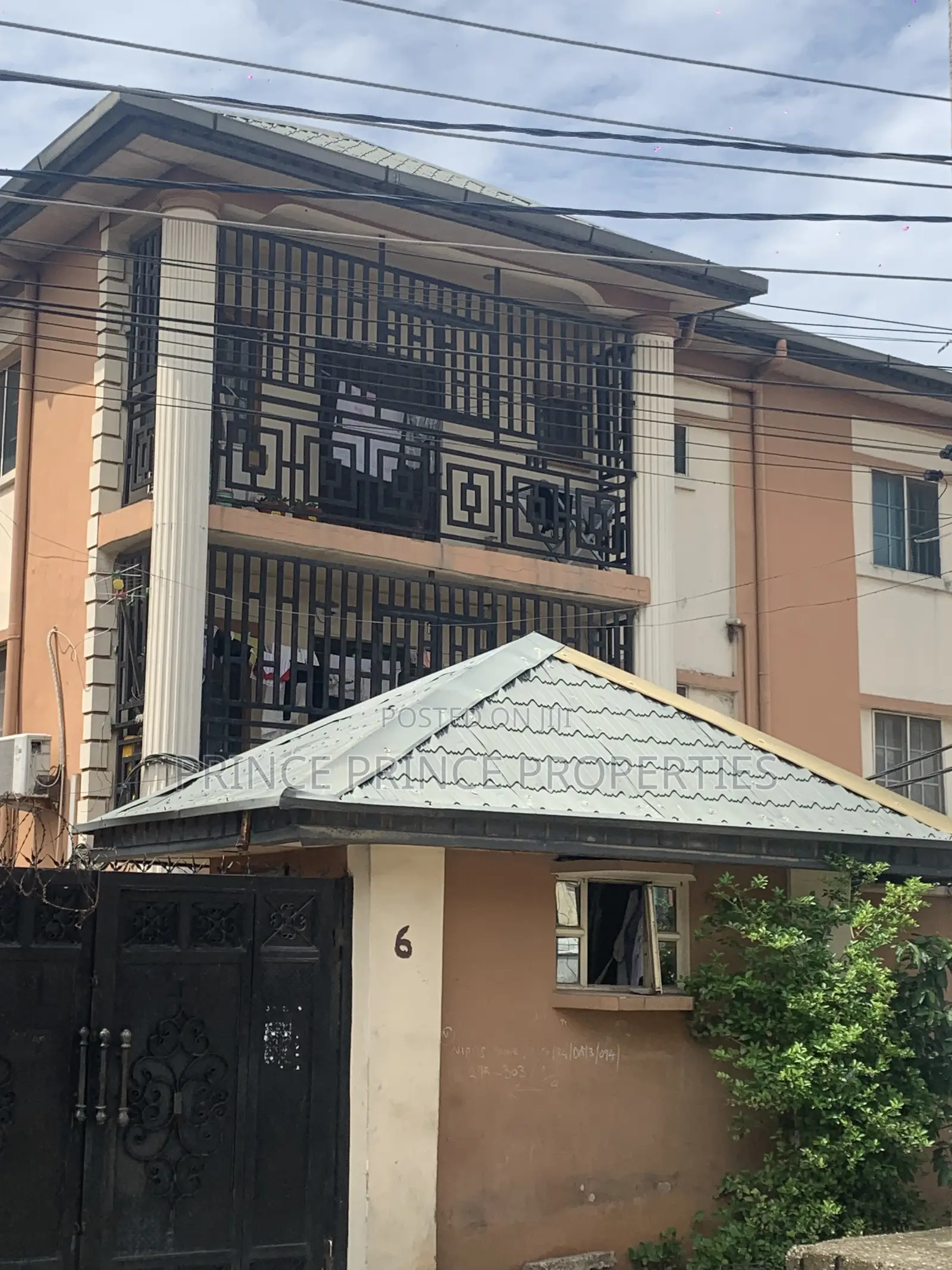 Furnished 3bdrm Block of Flats in Estate House, Aguda / Surulere