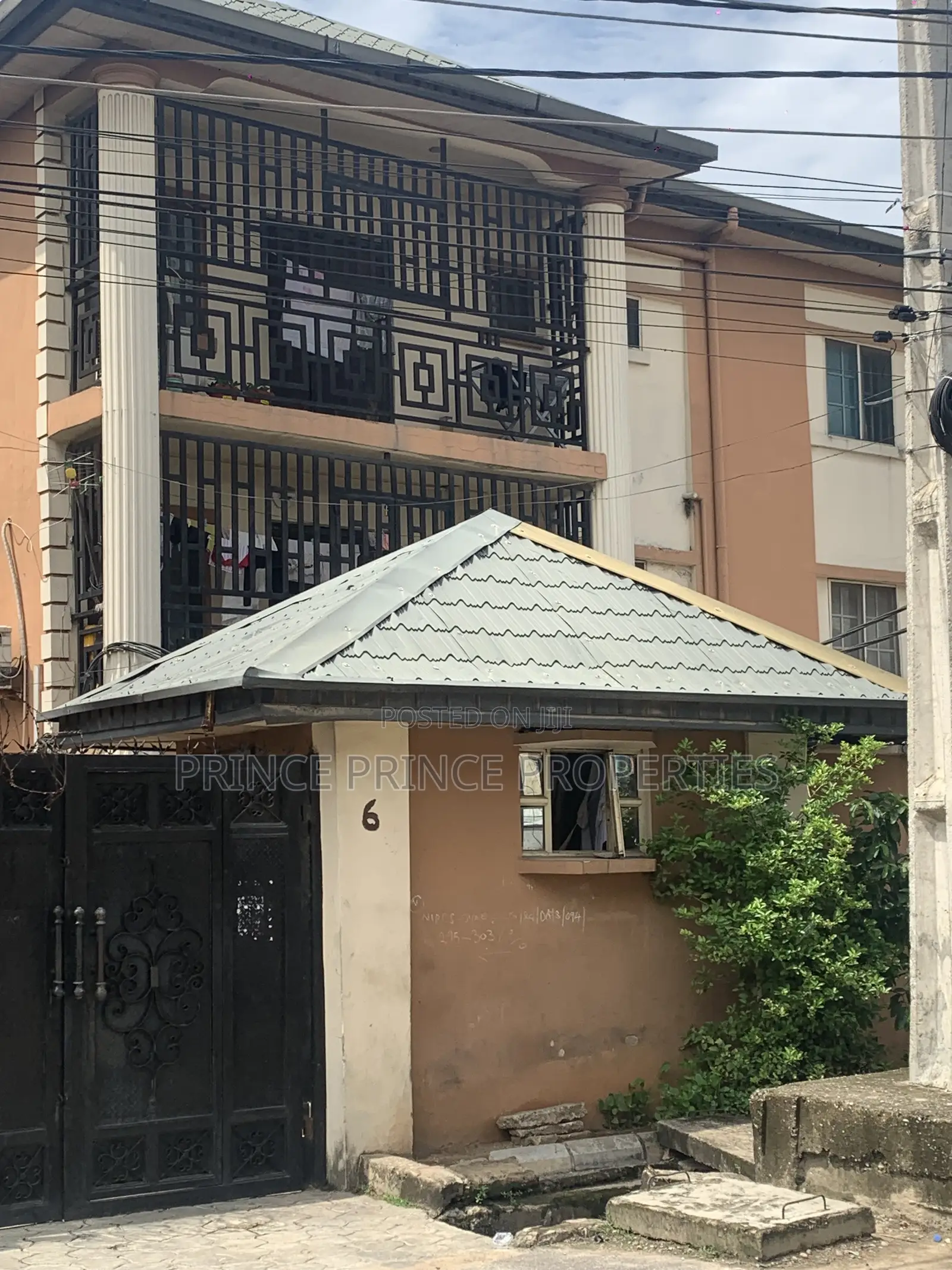 Furnished 3bdrm Block of Flats in Estate House, Aguda / Surulere
