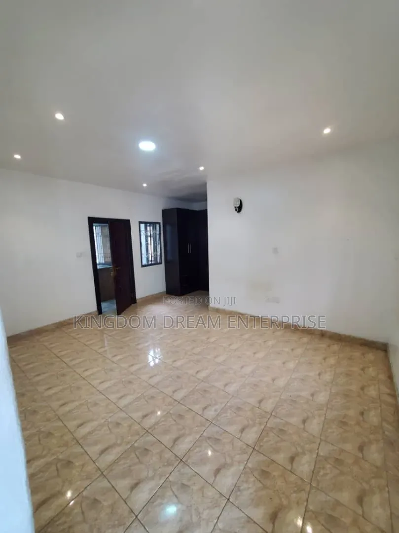 2bdrm Apartment in Dpk Estate, Lekki Expressway for rent