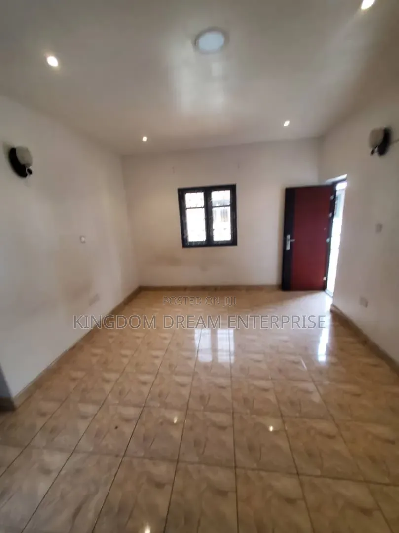 2bdrm Apartment in Dpk Estate, Lekki Expressway for rent