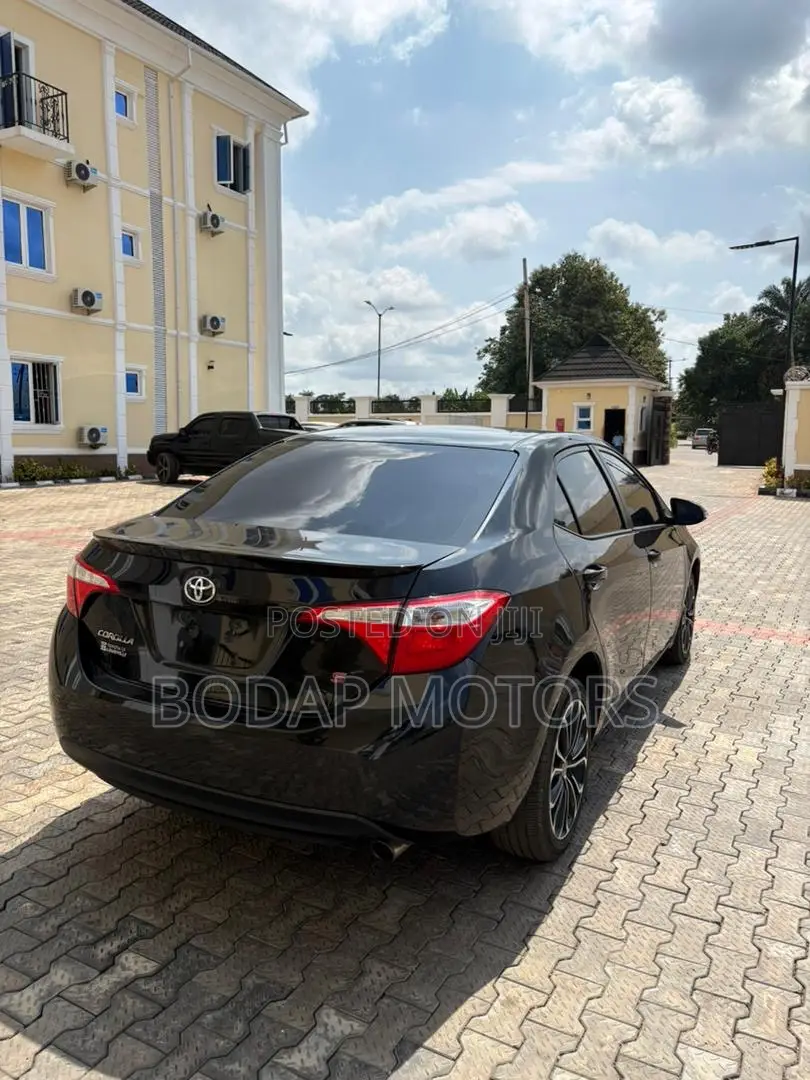 Toyota Corolla S Plus 4dr Sedan (1.8L 4cyl CVT) 2015 Black