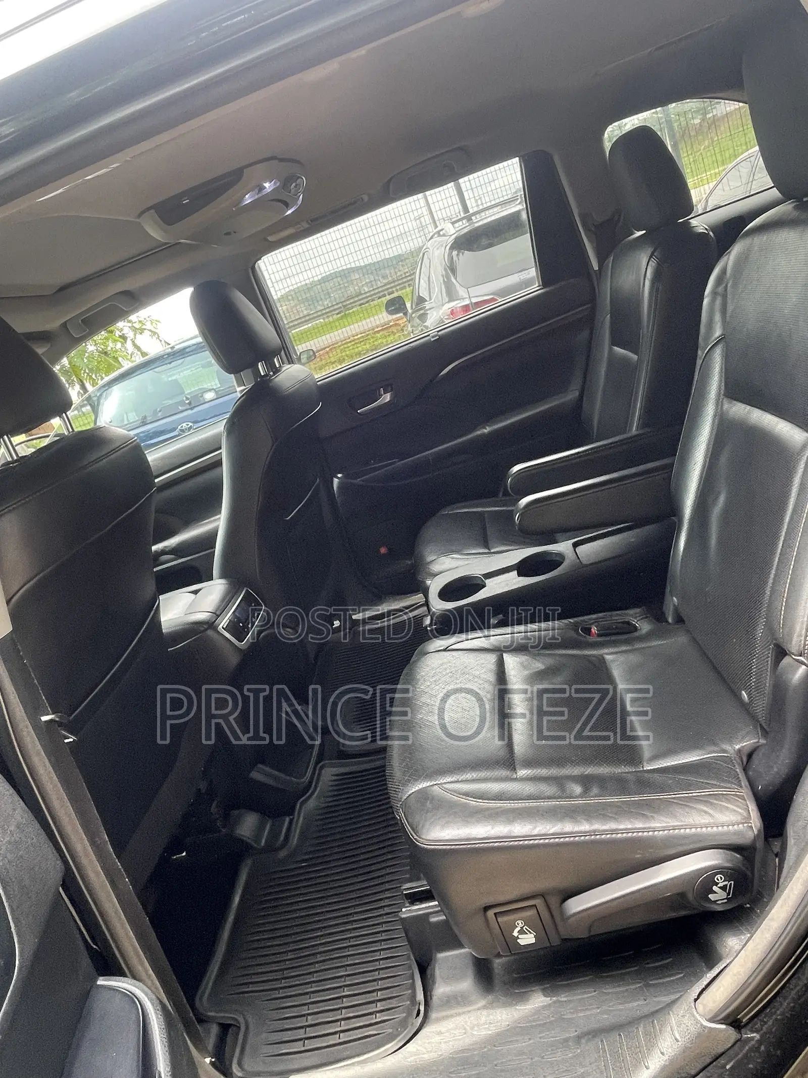 Toyota Highlander Limited Platinum 4dr SUV AWD (3.5L 6cyl 6A) 2014