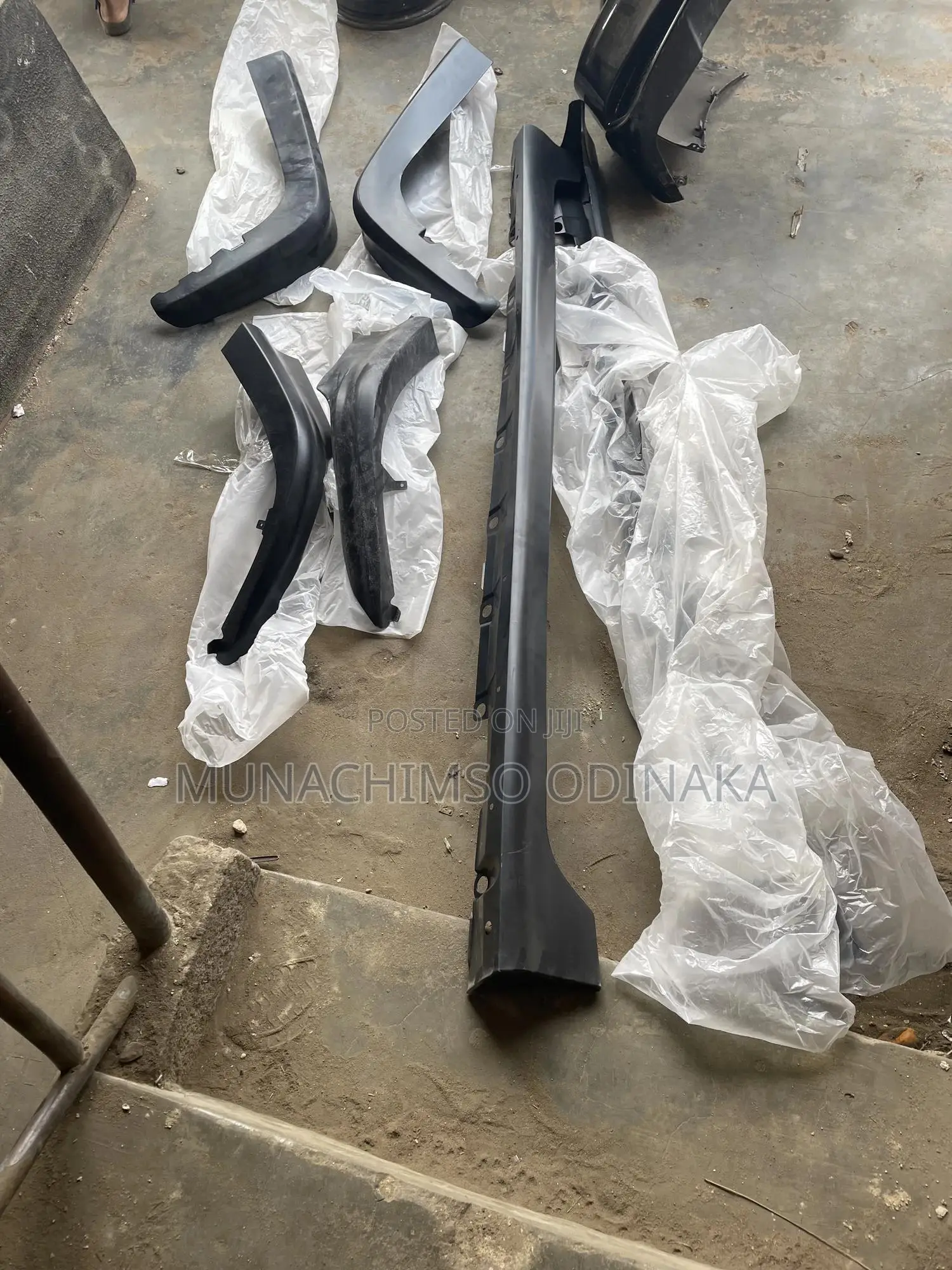 Running Board and Padded Corolla 2008 Sport