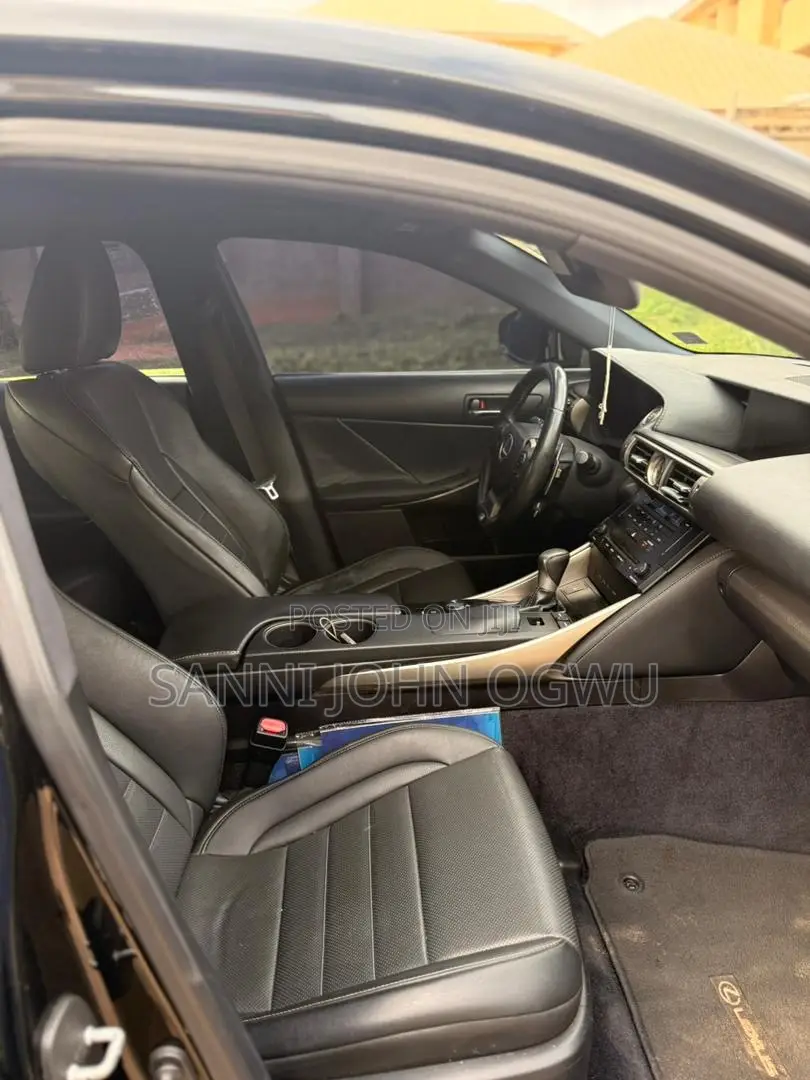 Lexus IS 250 2014 Matt Black