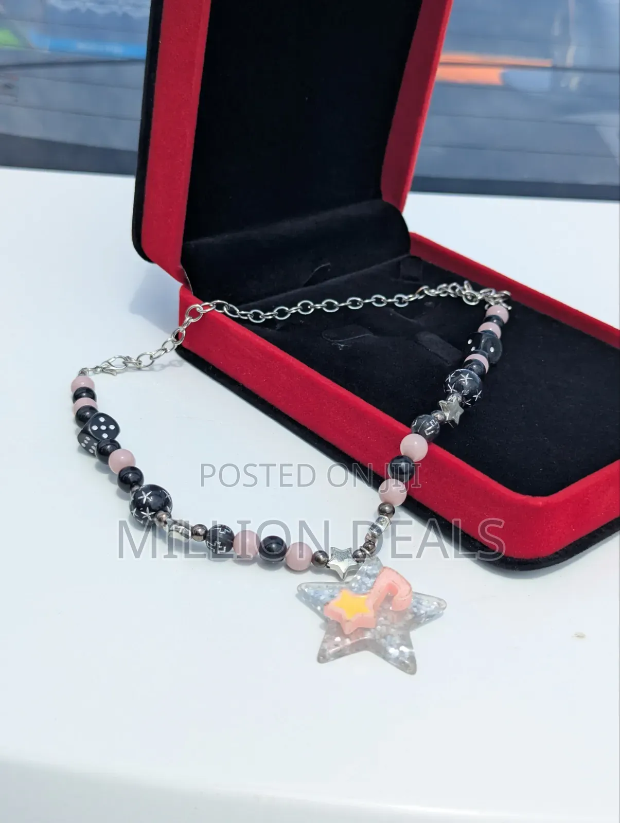 Trendy Finest Ski Men's Lightweight Neckpiece