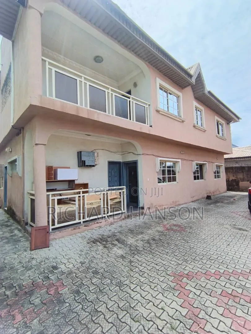 5bdrm Duplex in Majek -Fidiso (Close, Sangotedo for rent