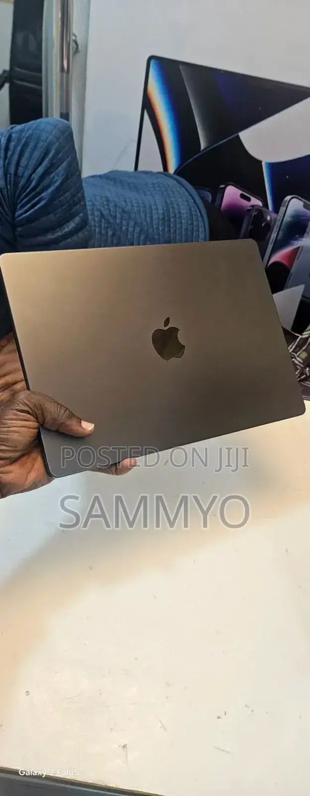 Laptop Apple MacBook Pro 2023 M3 Pro 18GB Apple M3 Pro SSD 512GB