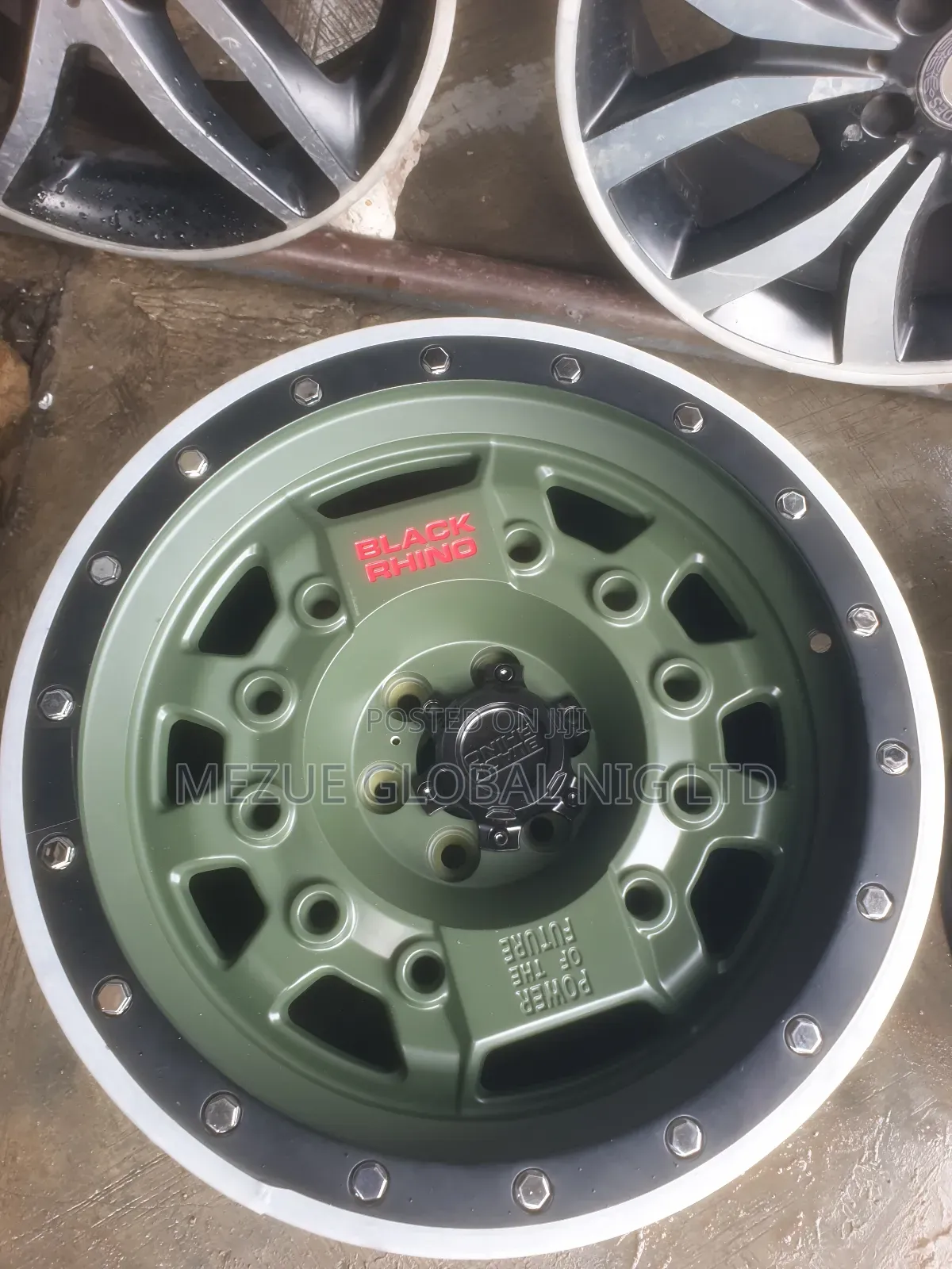 17inches Offroad Rim Middle 6 Holes for Nissan Pathfinder Etc 