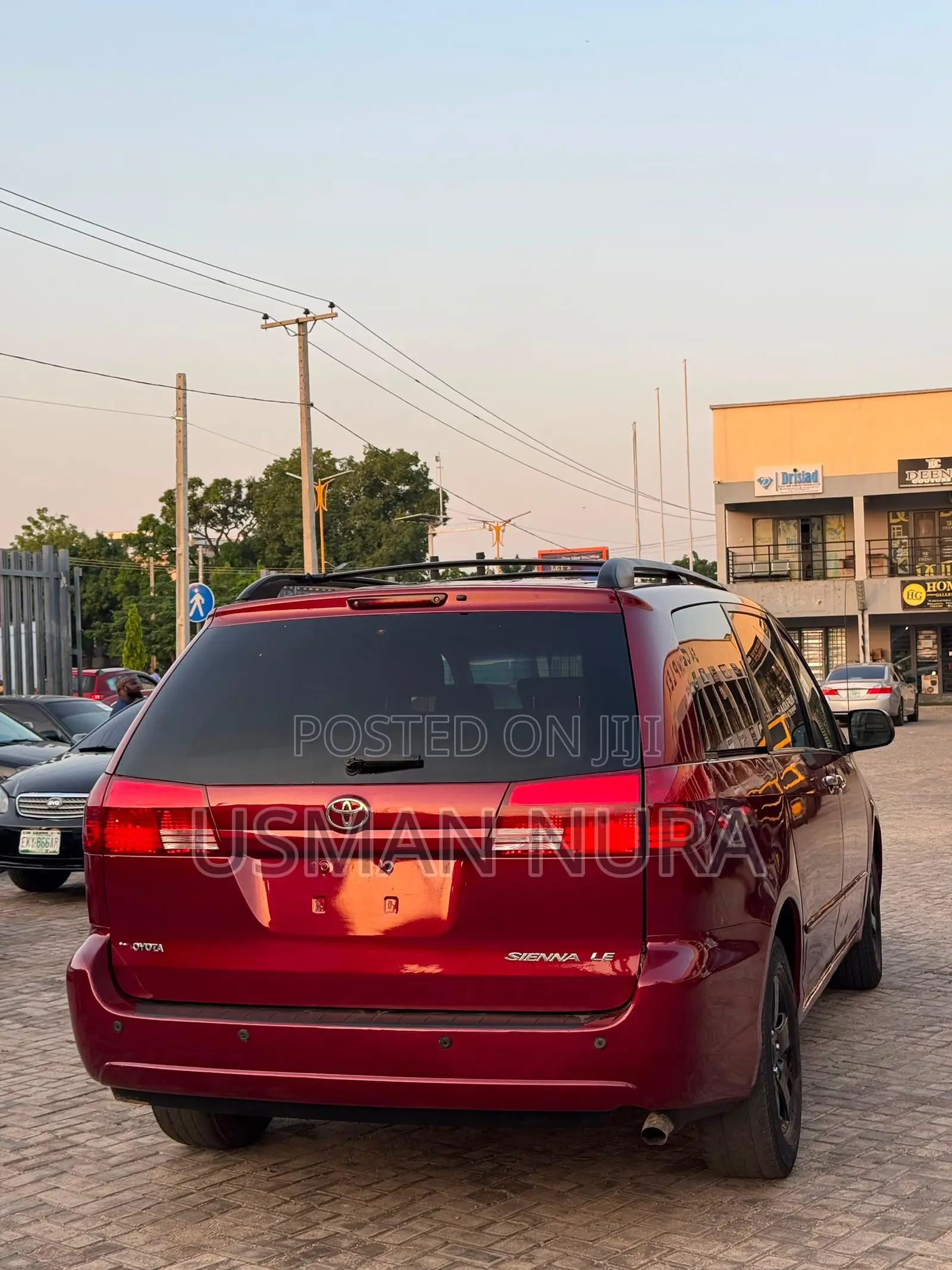 Toyota Sienna 2006 Maroon