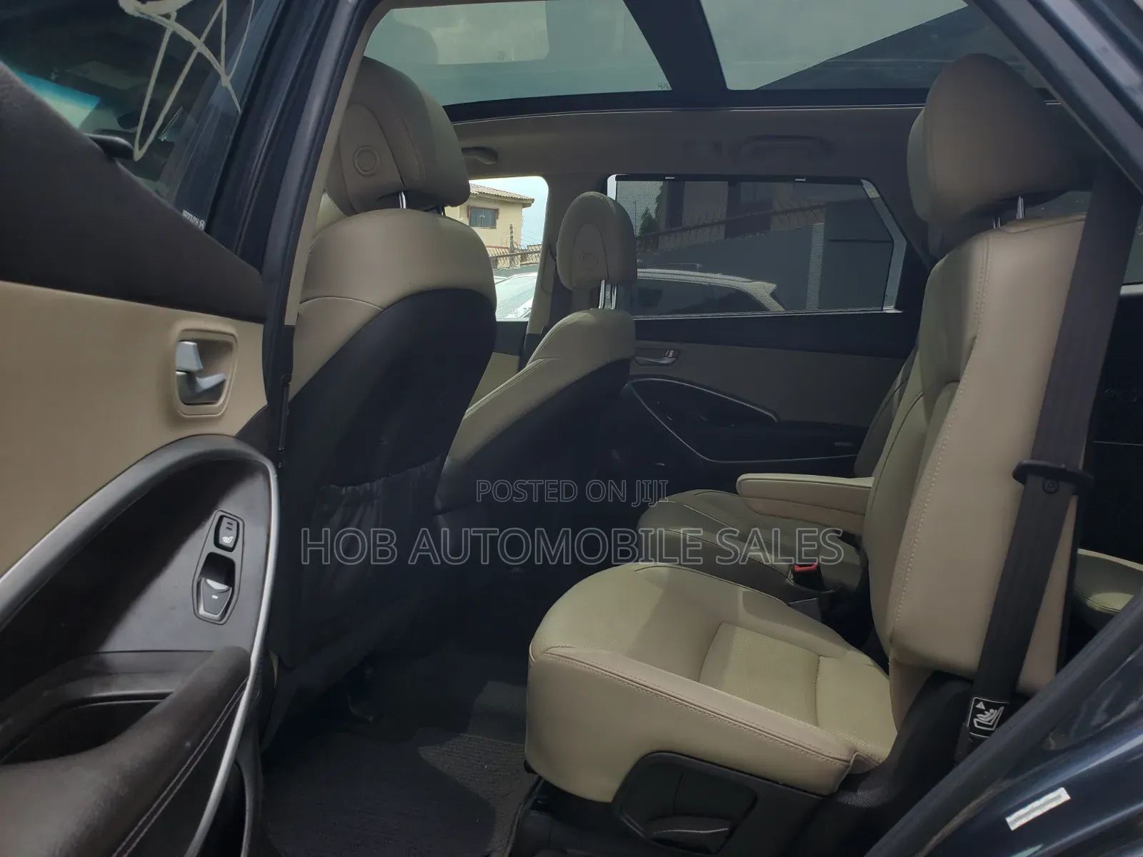 Hyundai Santa Fe Limited 4dr SUV AWD (3.3L 6cyl 6A) 2015 Gray
