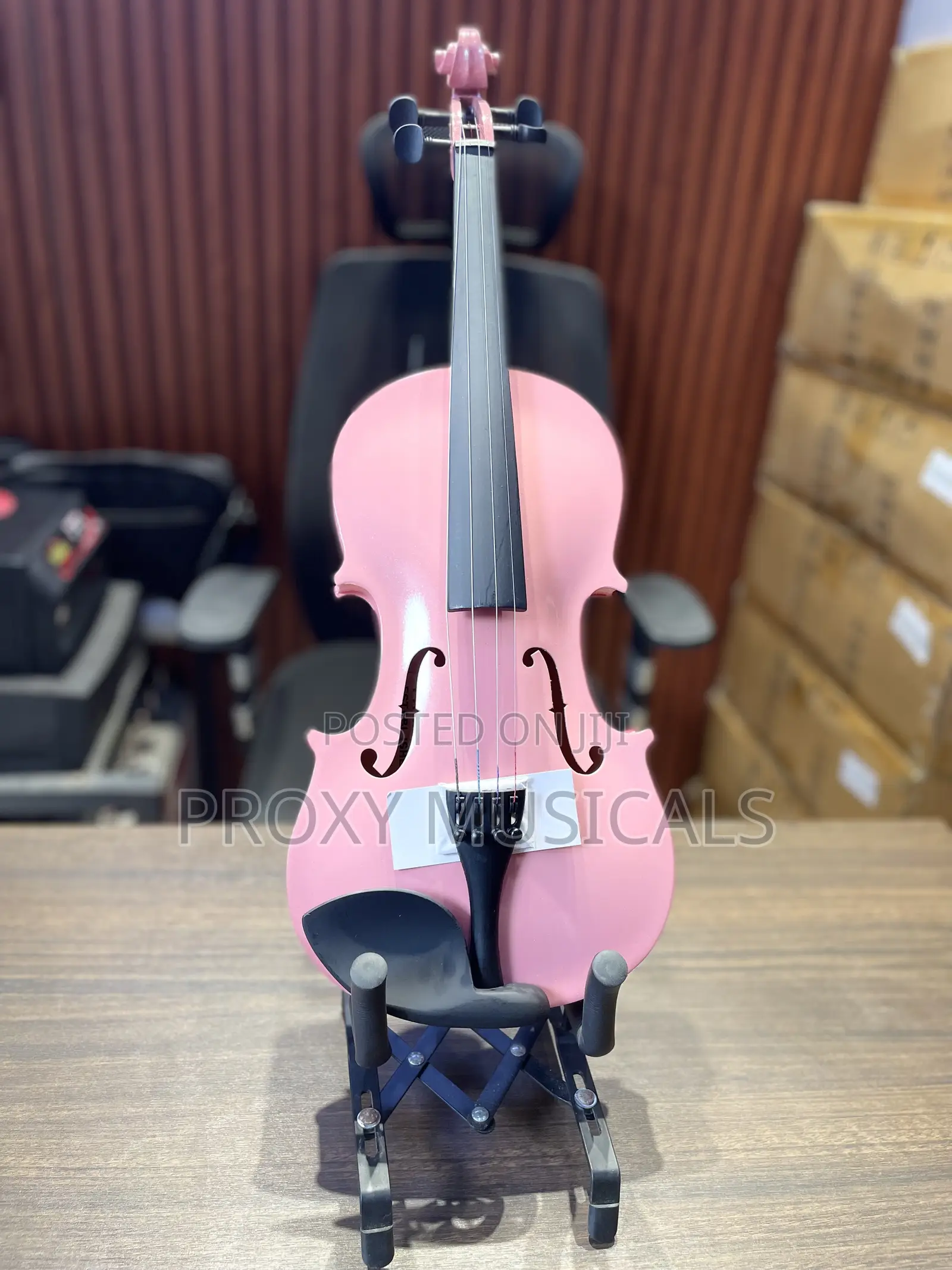 Yamaha Pink Violin With Stand 4/4 Full Size