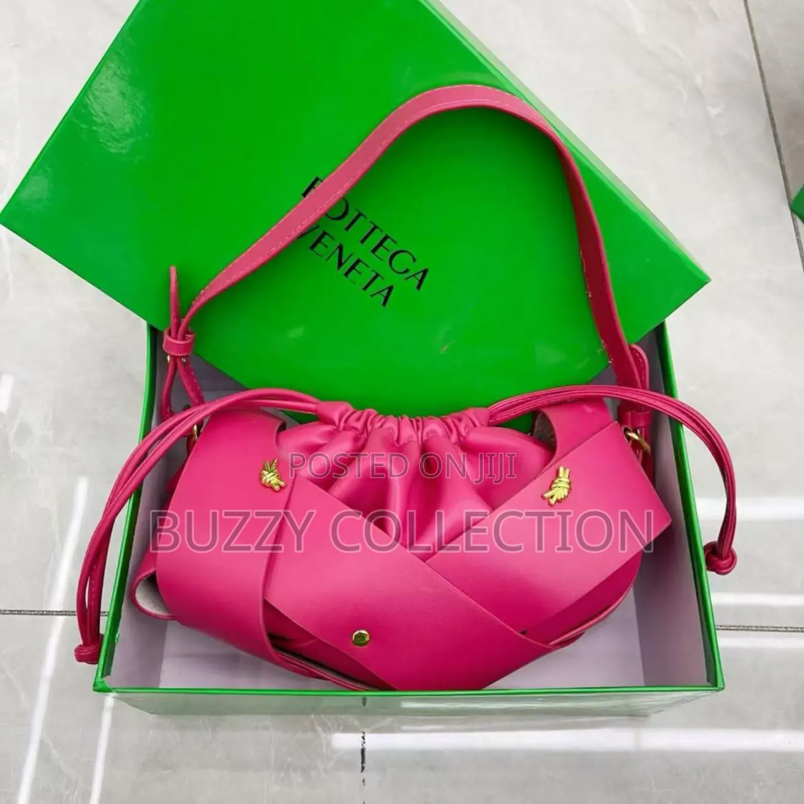 Premium Quality Stylish Bottega Veneta Handbag