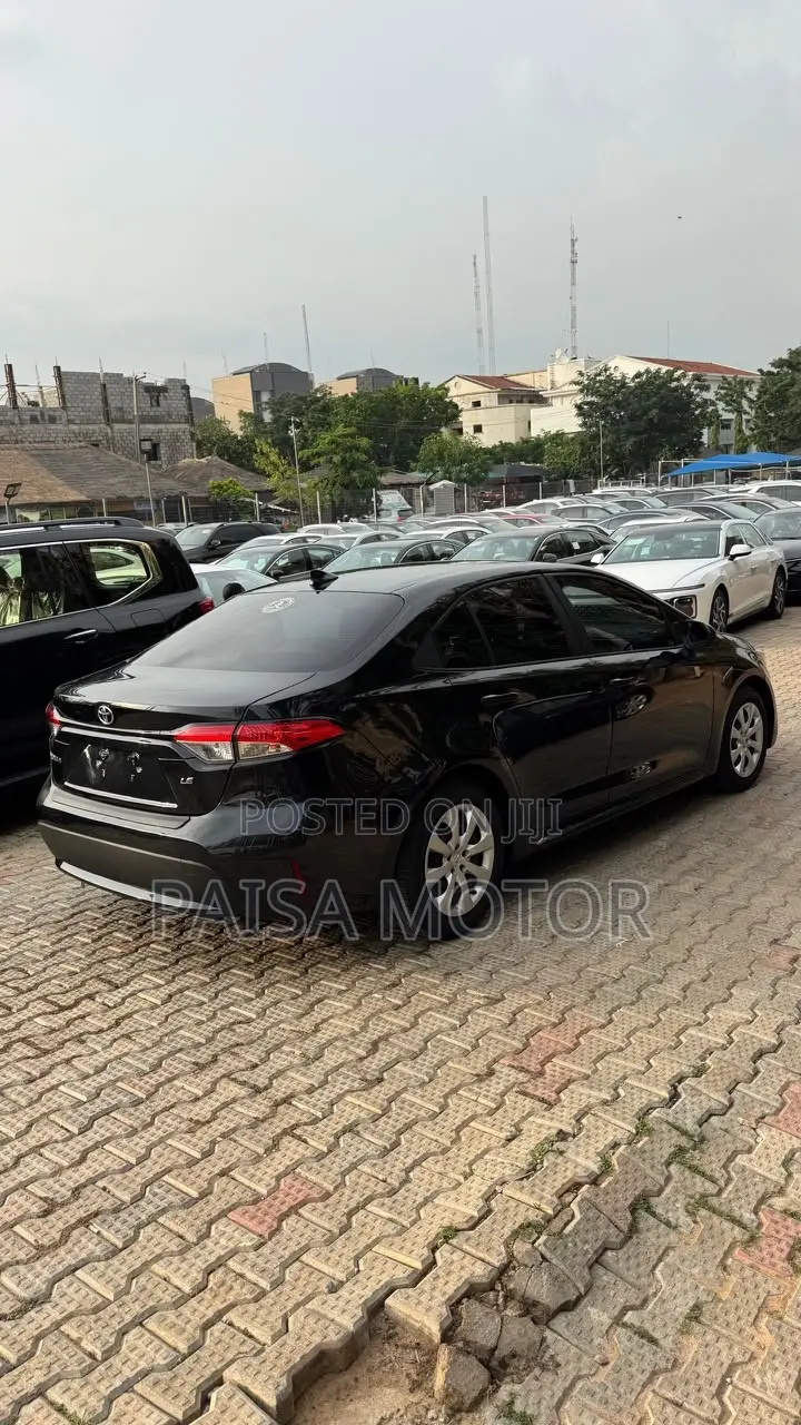 Toyota Corolla LE 2020 Black