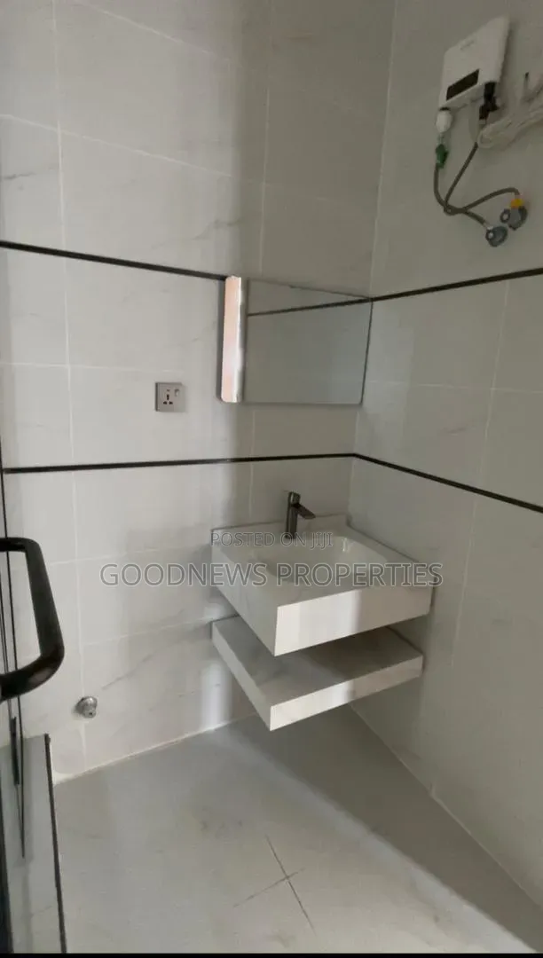4bdrm Duplex in Sangotedo for sale