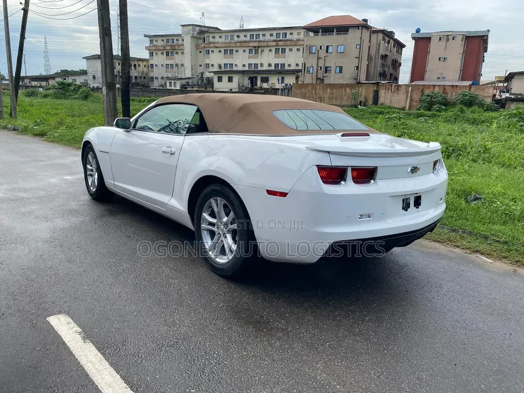 Chevrolet Camaro Convertible 1LT 2013 White