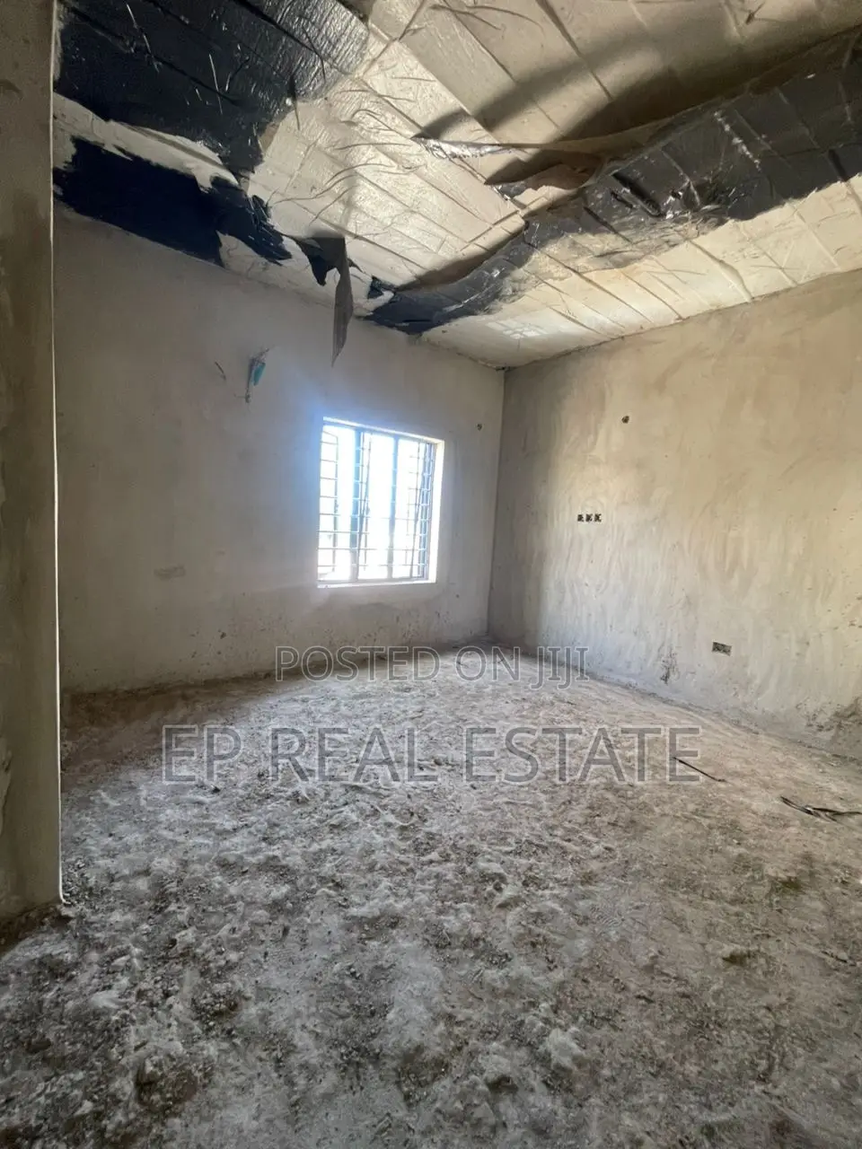 4bdrm Duplex in Durumi for sale