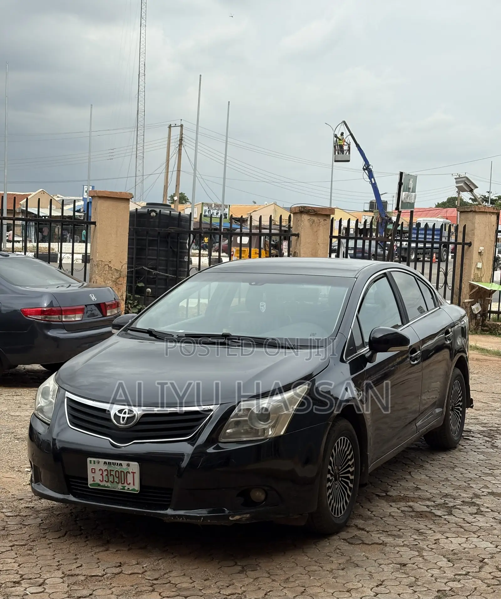 Toyota Avensis 2012 Black