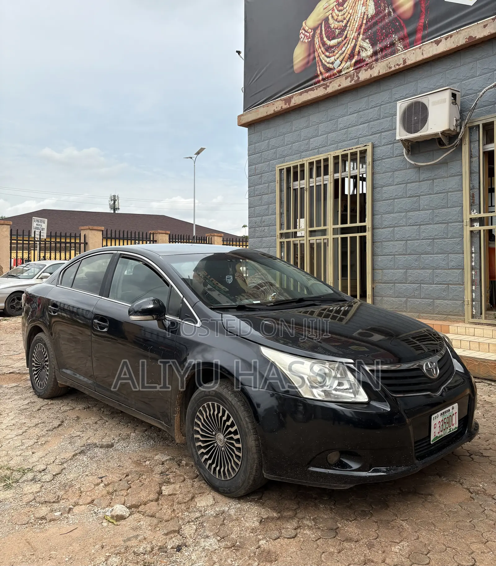 Toyota Avensis 2012 Black