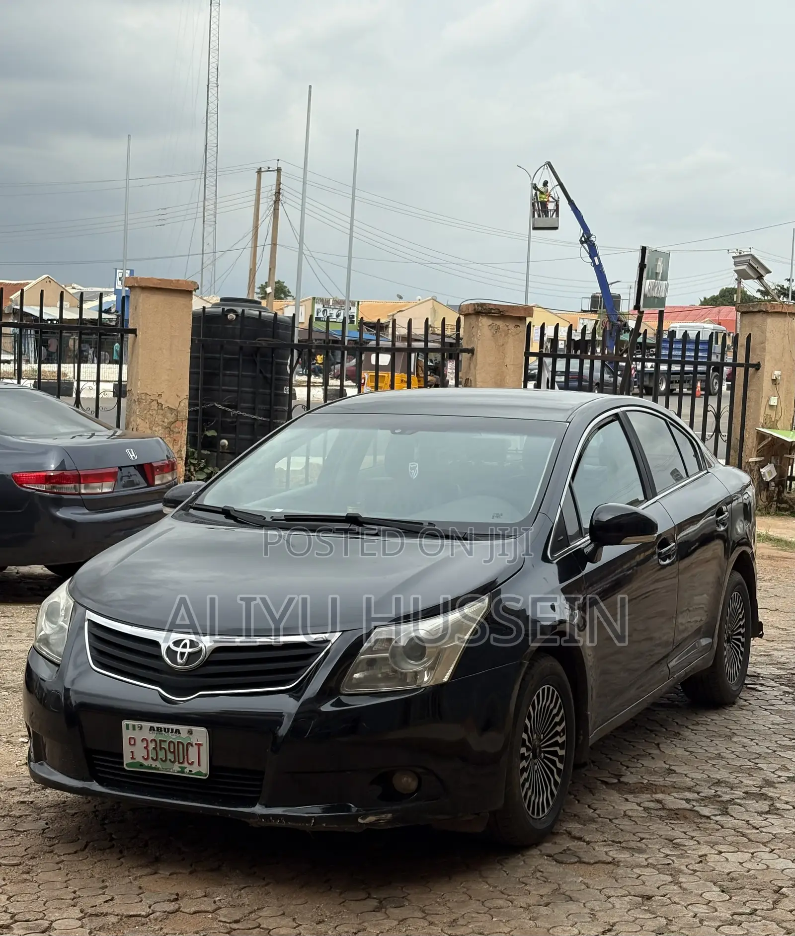 Toyota Avensis 2012 Black