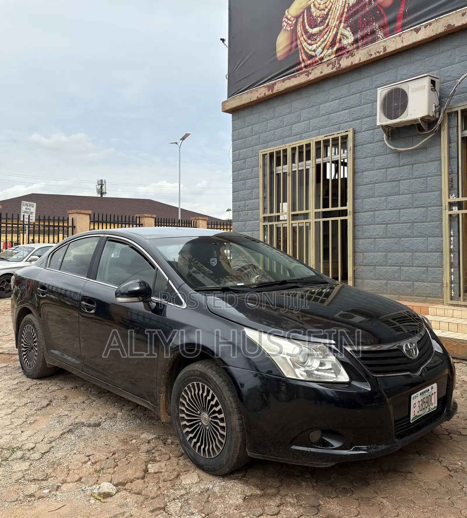 Toyota Avensis 2012 Black