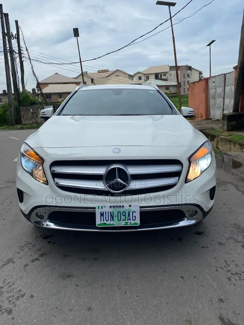 Mercedes-Benz GLA 250 2016 White