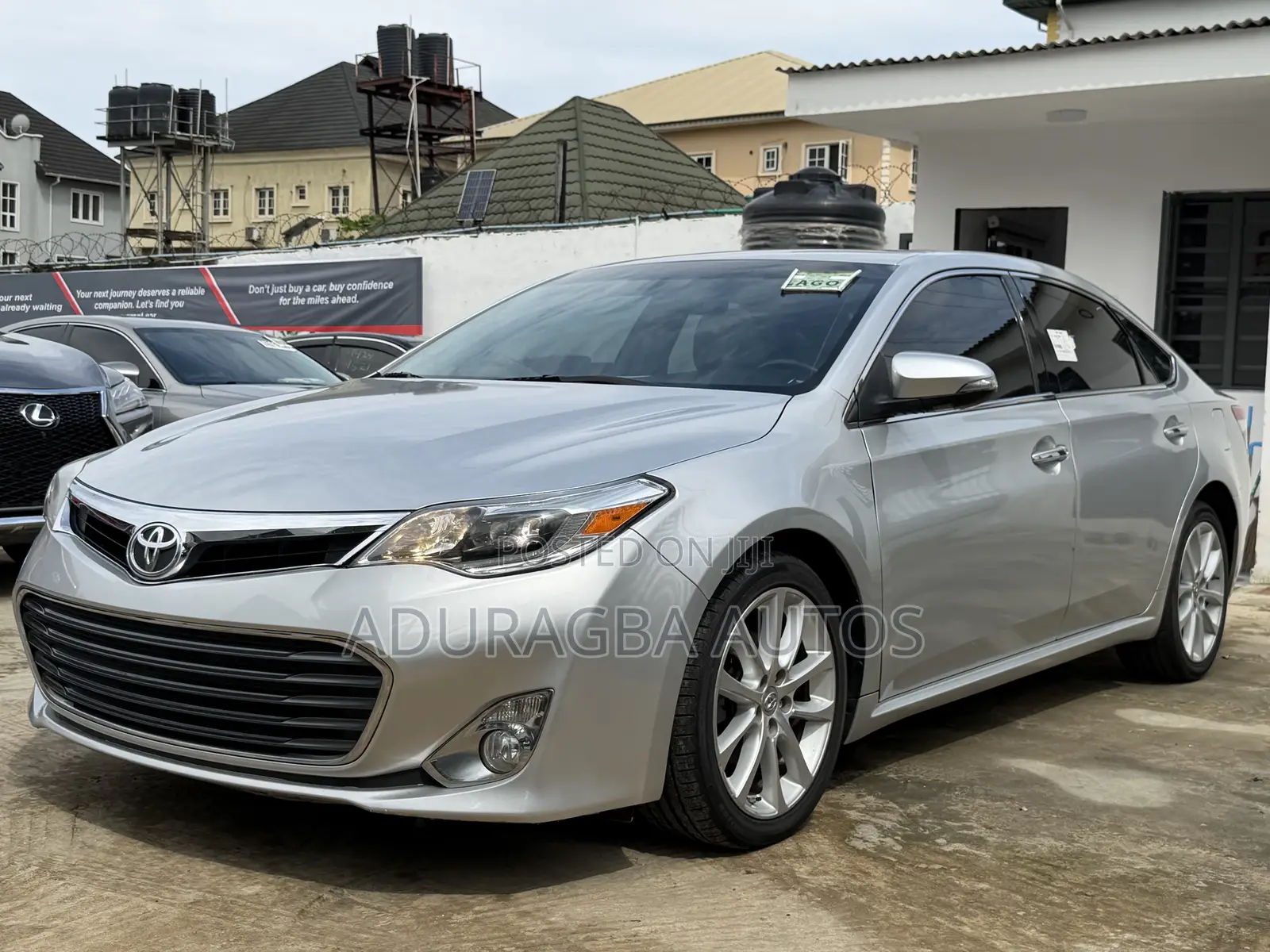 Toyota Avalon Limited Sedan FWD (3.5L 6cyl 6A) 2013 Silver
