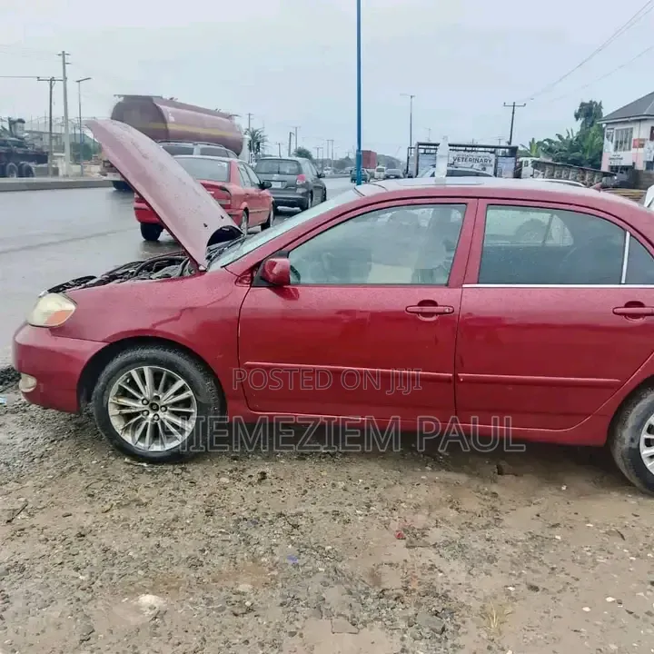 Toyota Corolla 2005 Red