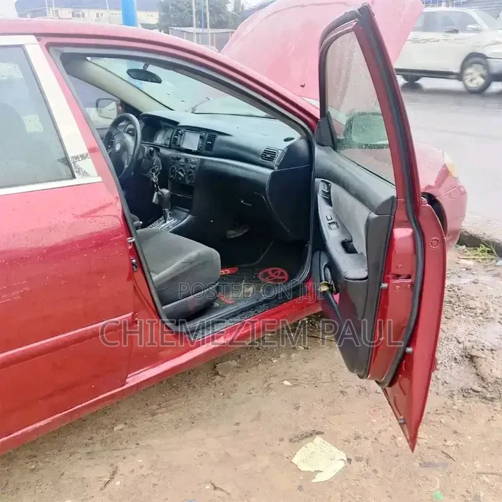 Toyota Corolla 2005 Red