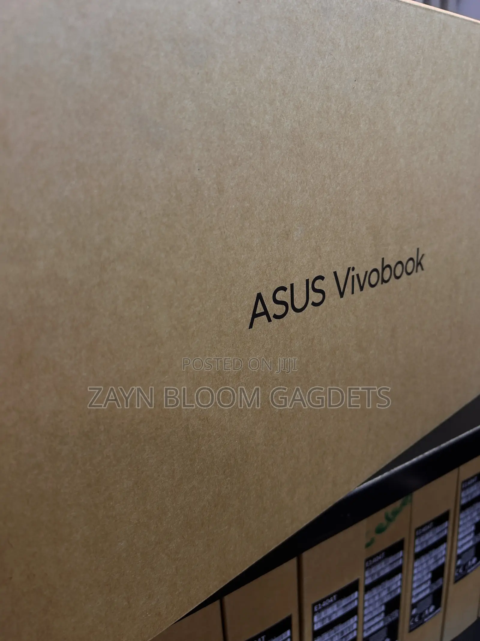 New Laptop Asus Vivobook E410M 8GB Intel Core i7 SSD 512GB