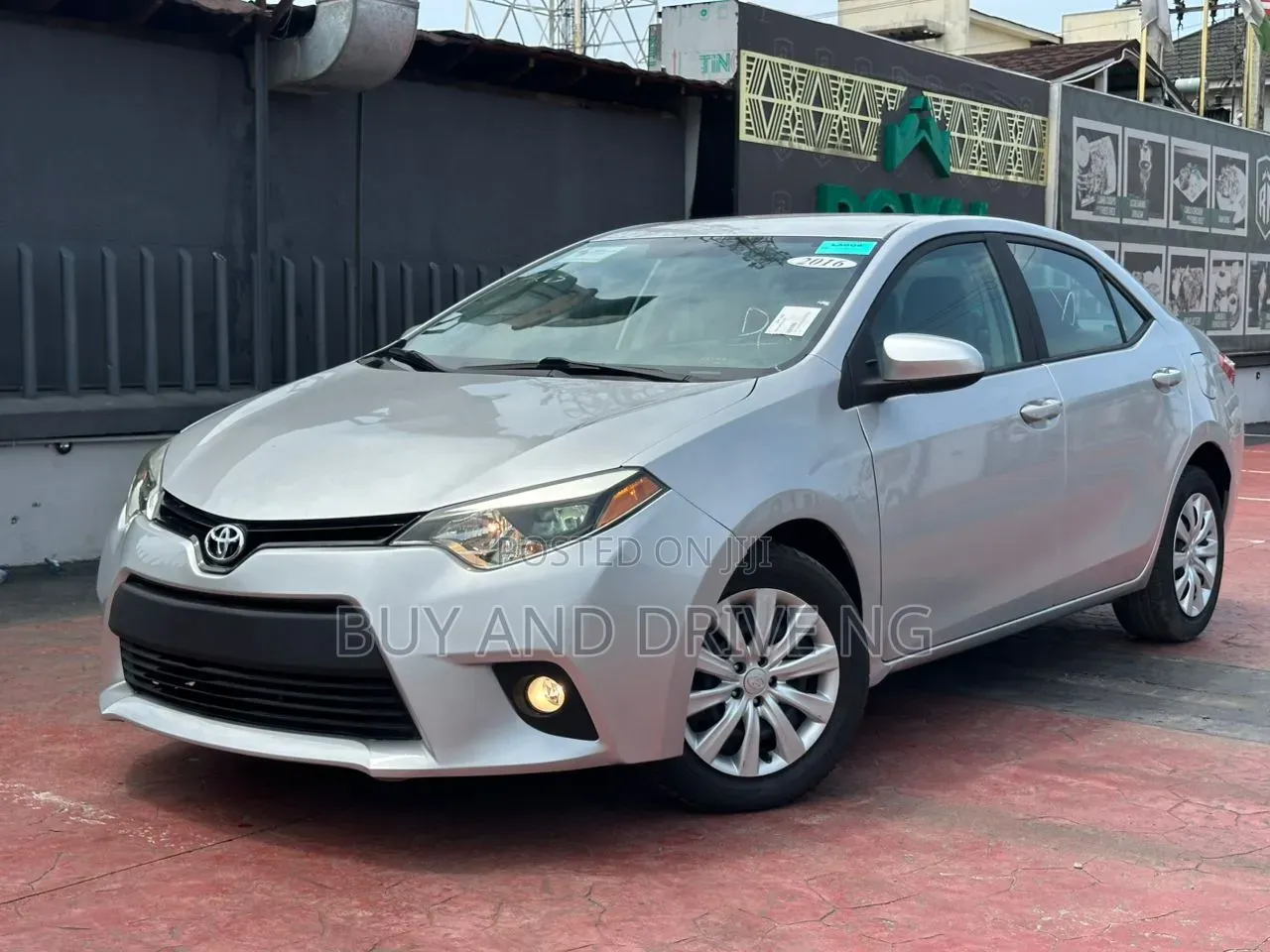 Toyota Corolla LE 4dr Sedan (1.8L 4cyl CVT) 2016 Silver