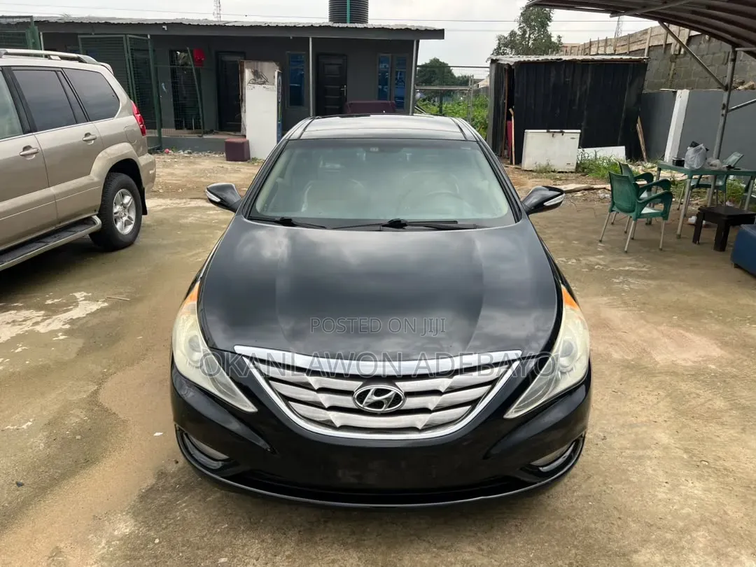 Hyundai Sonata 2012 Black