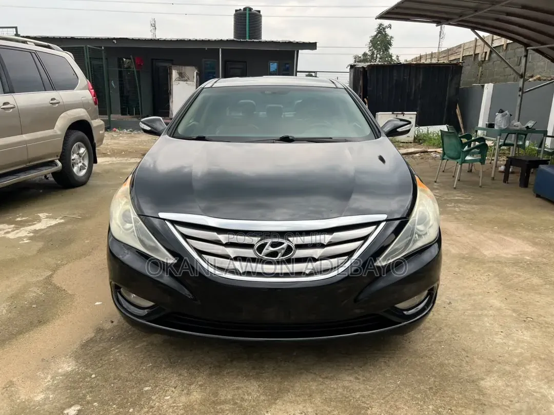 Hyundai Sonata 2012 Black