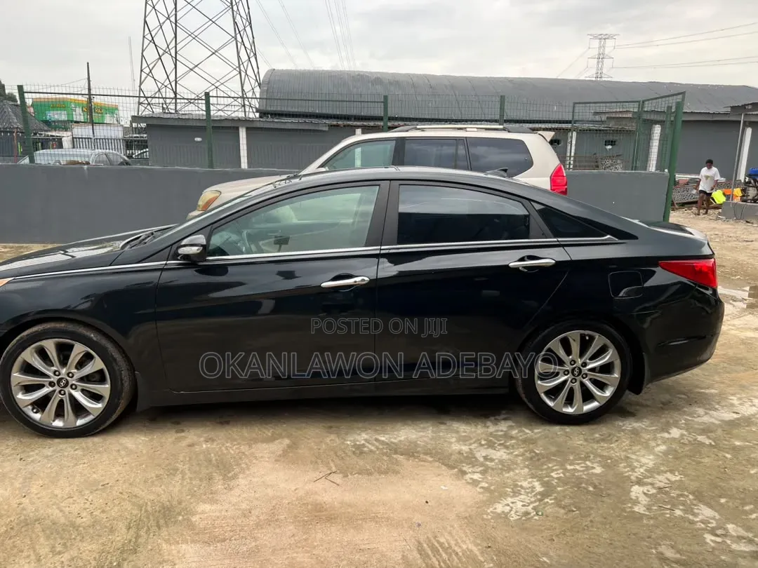 Hyundai Sonata 2012 Black