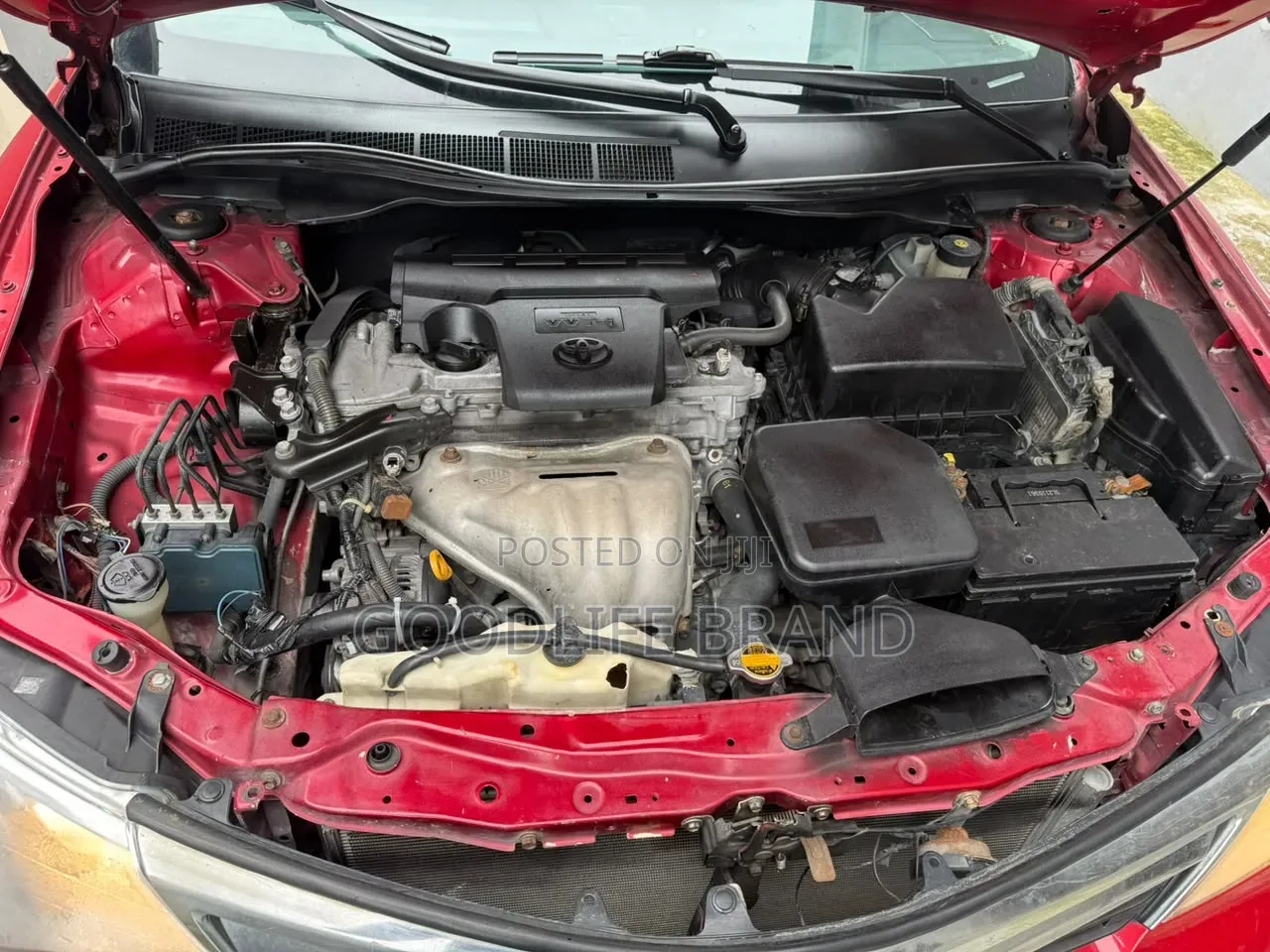 Toyota Camry XLE 4dr Sedan (2.5L 4cyl 6A) 2013 Burgundy