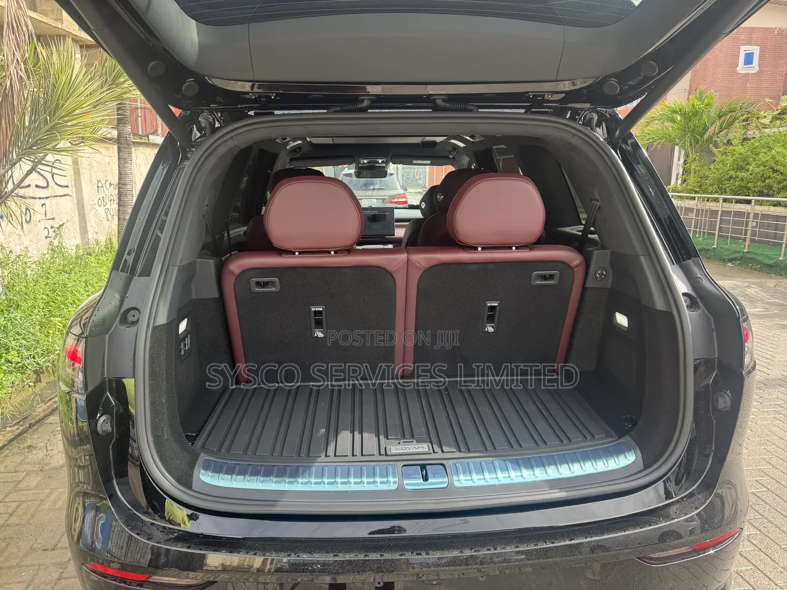 Voyah Dream EV Long Range 2025 Black