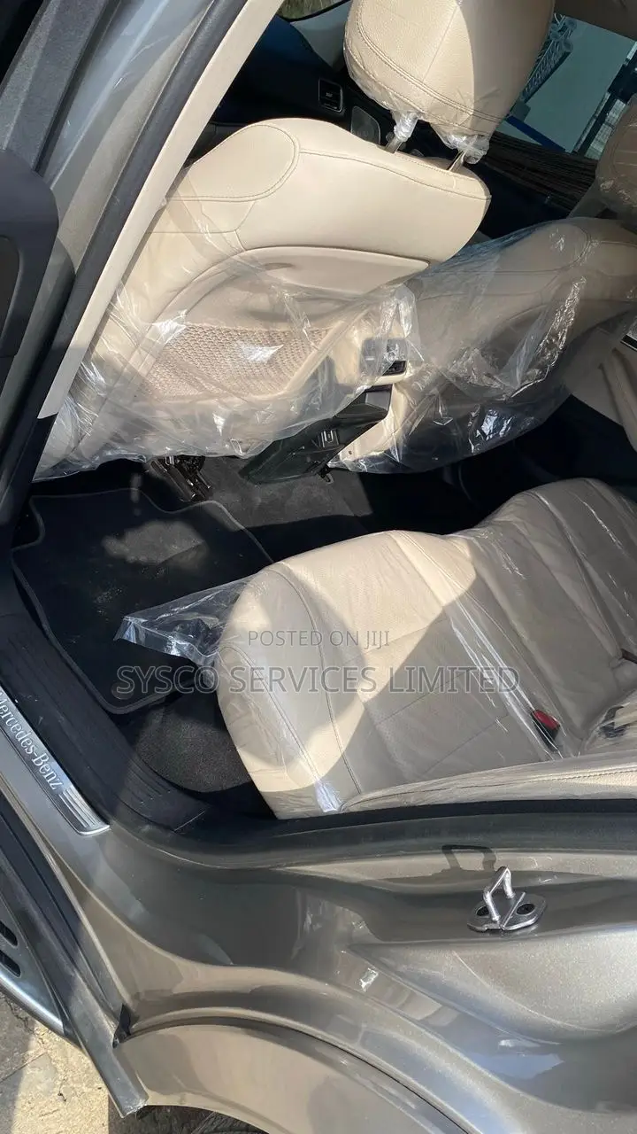 Mercedes-Benz GLE-Class GLE 350 4MATIC 2022 Gold