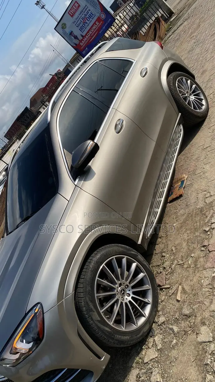 Mercedes-Benz GLE-Class GLE 350 4MATIC 2022 Gold