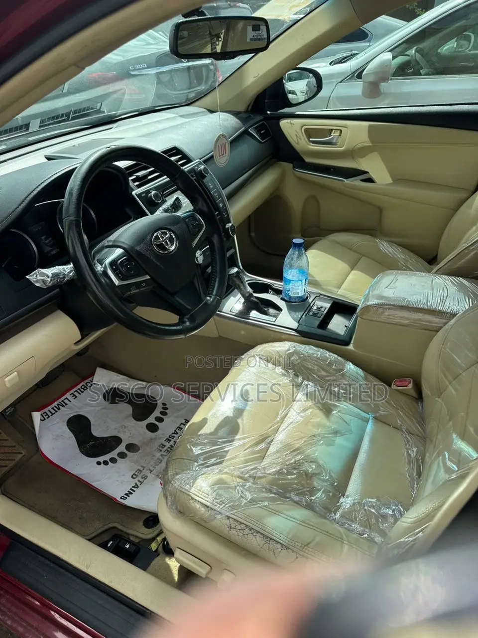 Toyota Camry XLE V6 4dr Sedan (3.6L 6cyl 6A) 2016 Red