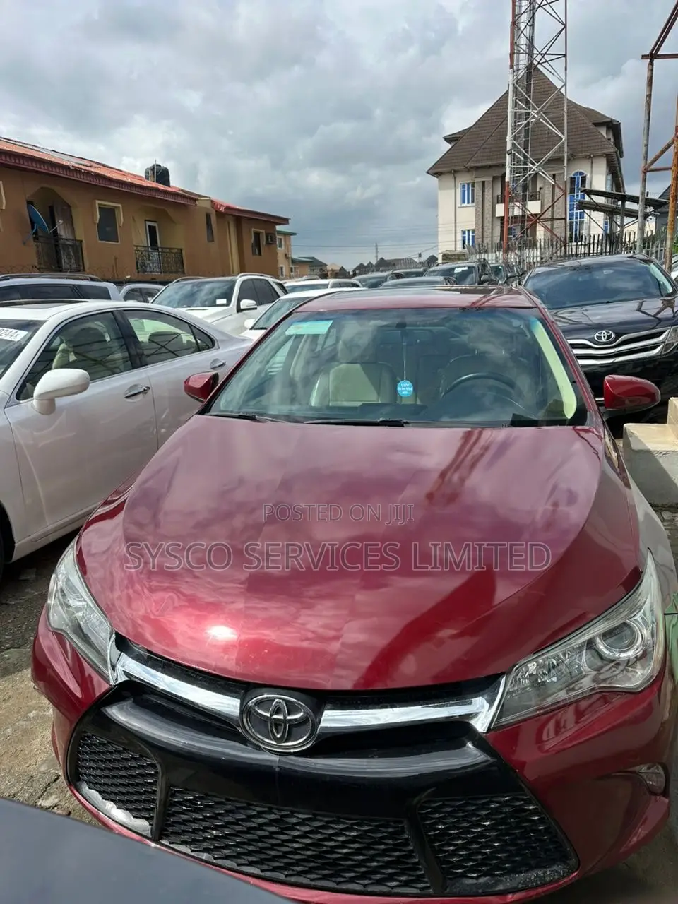 Toyota Camry XLE V6 4dr Sedan (3.6L 6cyl 6A) 2016 Red