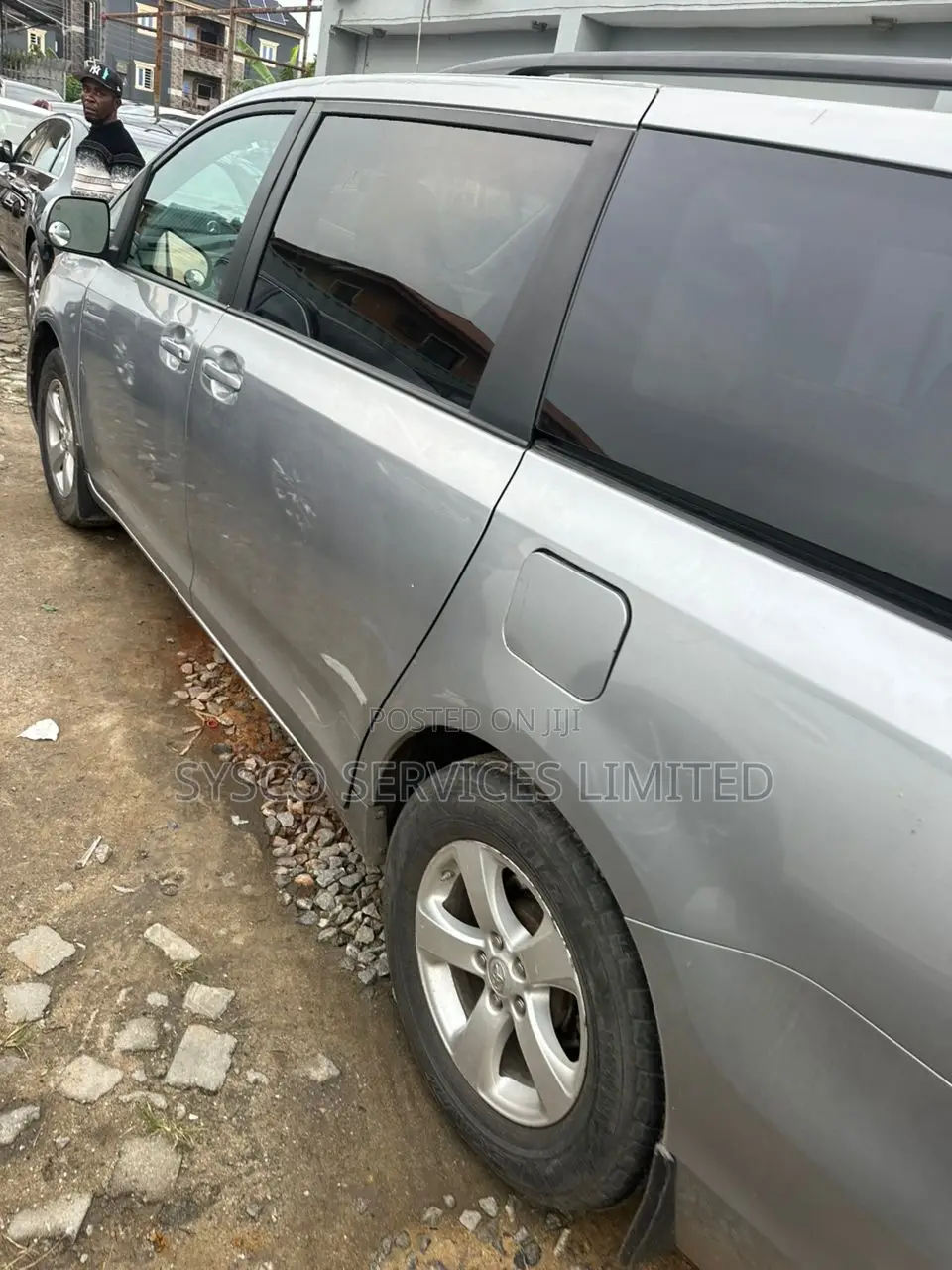 Toyota Sienna LE AWD 7-Passenger 2013 Silver