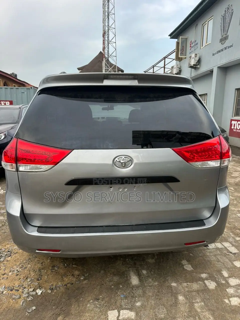 Toyota Sienna LE AWD 7-Passenger 2013 Silver